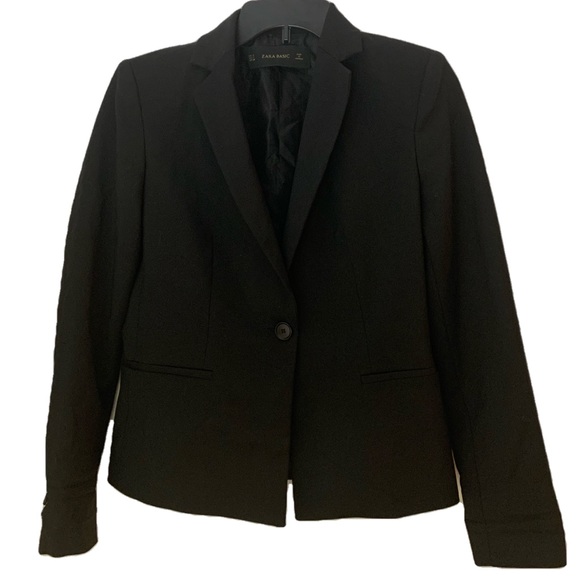 Zara Classic Black Single-Breasted Blazer